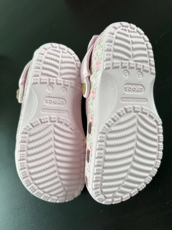 NWT Love Shack Fancy x CROCS Pink Floral Clogs with gibitz - Picture 3 of 5